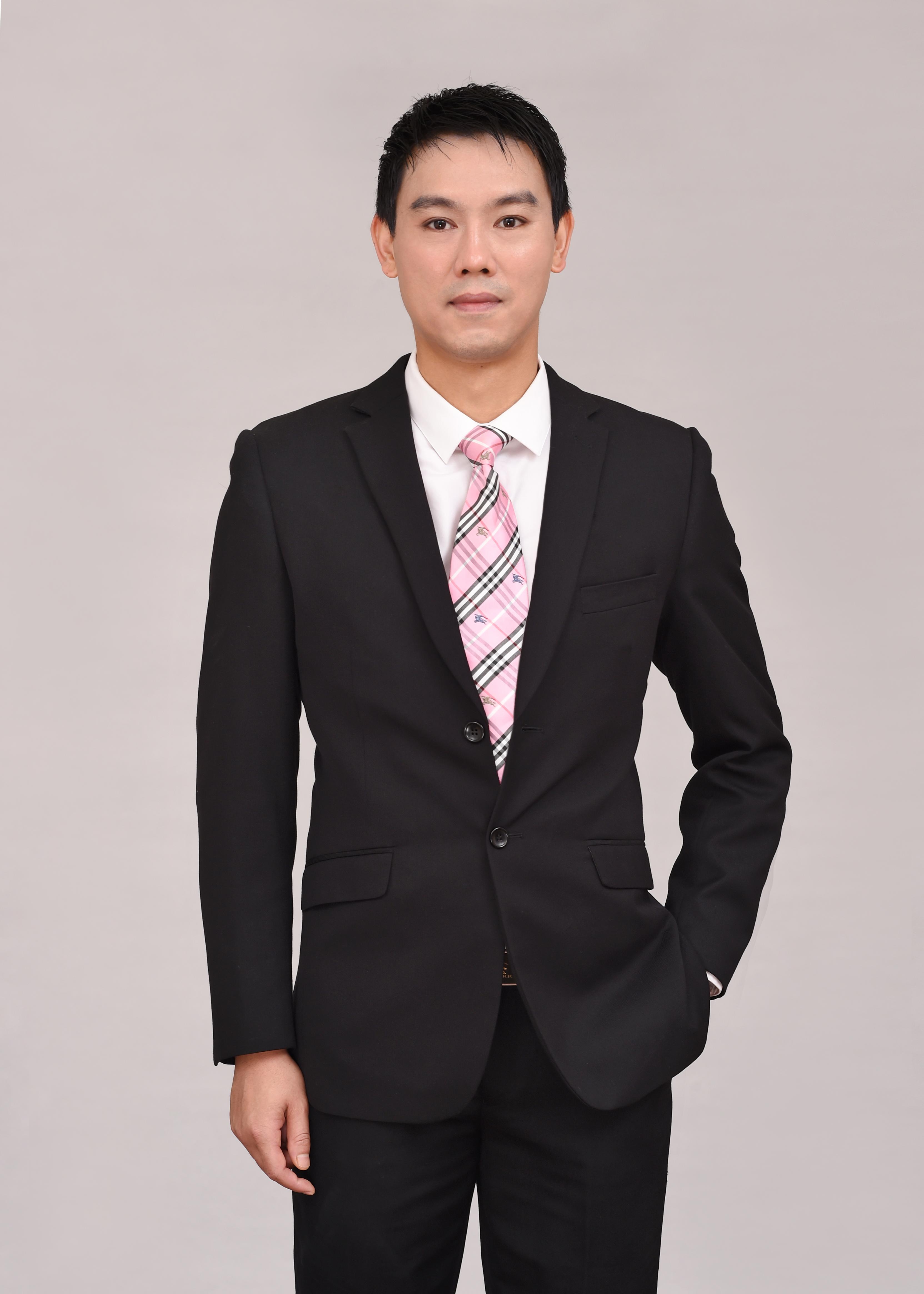 杨琬升 视觉与舞美负责人